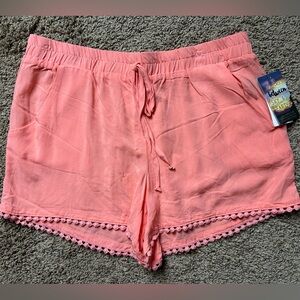 Bebop Women's Coral Shorts with Pom Pom trim size Large NWT’s